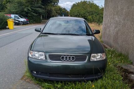 Audi A3 178.000 km 2.000 &euro; Wobbenbüll 25856