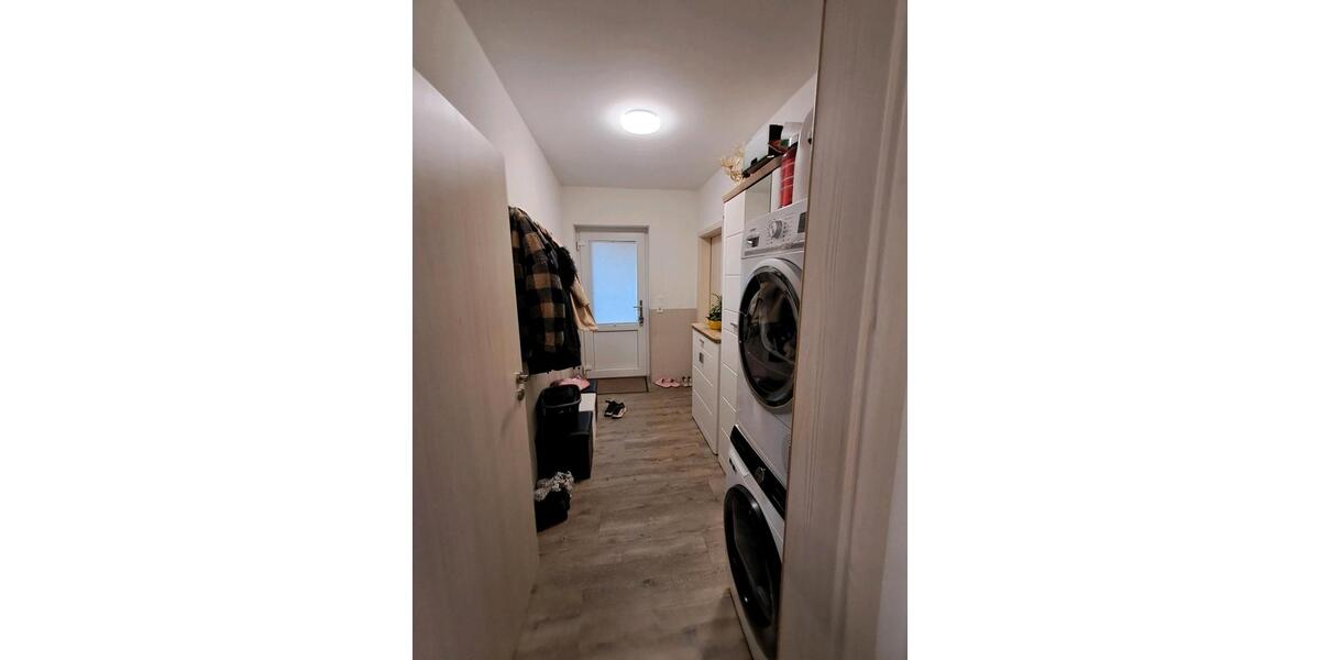 Doppelhaushälfte Langenhorn - 5 Zimmer, 140 m&sup2;, 1.500&euro; | Angebot:25978872