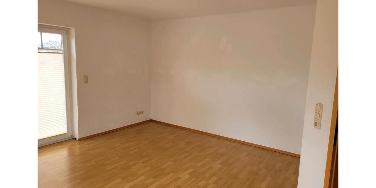 Erdgeschoßwohnung Lunden - 4 Zimmer, 100 m&sup2;, 750&euro; | Angebot:25993824