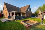 Einfamilienhaus Breklum - 9 Zimmer, 283 m&sup2;, 219.000&euro; | Angebot:25696095