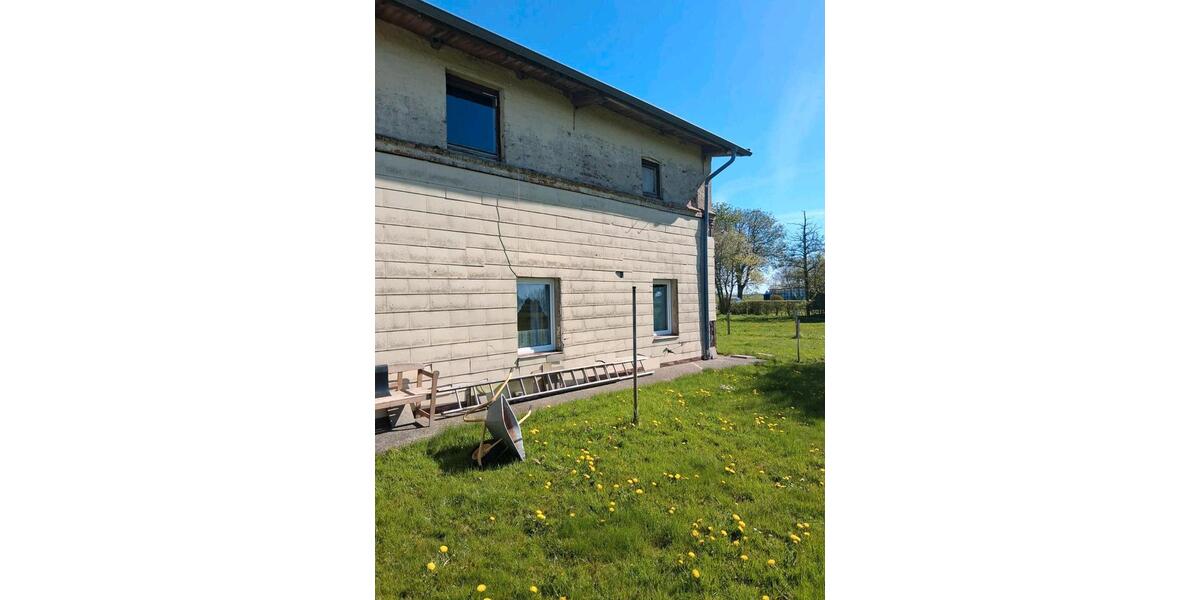 Einfamilienhaus Lunden - 11 Zimmer, 320 m&sup2;, 89.000&euro; | Angebot:26763136