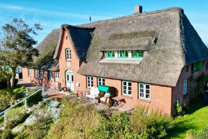 Haus Pellworm - 12 Zimmer, 350 m&sup2;, 1.750.000&euro; | Angebot:20561730