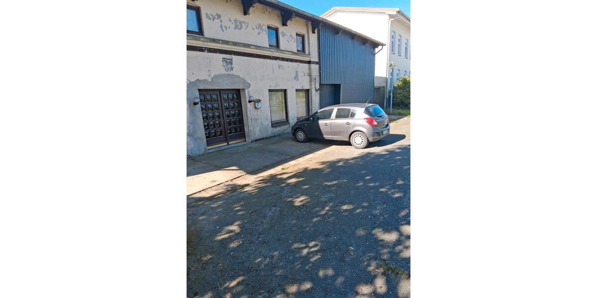 Einfamilienhaus Lunden - 11 Zimmer, 320 m&sup2;, 89.000&euro; | Angebot:26763136