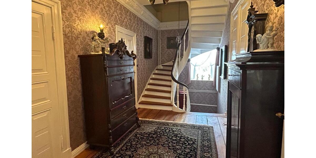 Einfamilienhaus Friedrichstadt - 7.5 Zimmer, 340 m&sup2;, 1.200.000&euro; | Angebot:26251793
