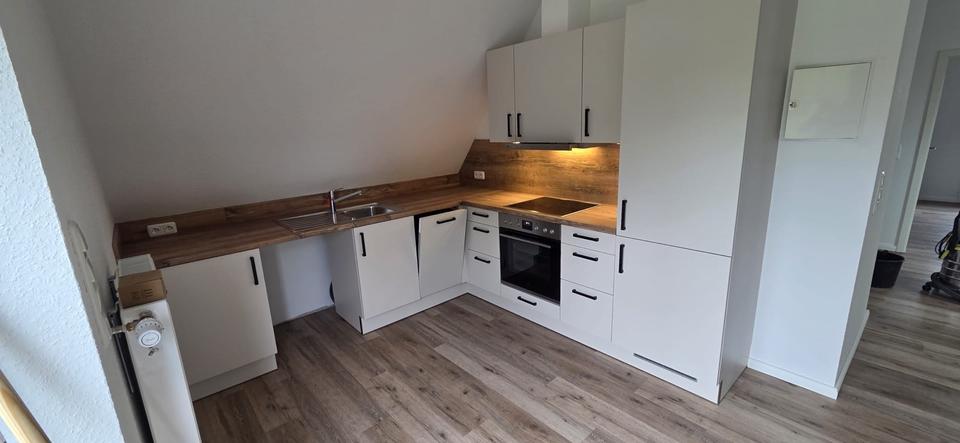 Dachgeschoßwohnung Pahlen - 2.5 Zimmer, 57 m&sup2;, 650&euro; | Angebot:25980674