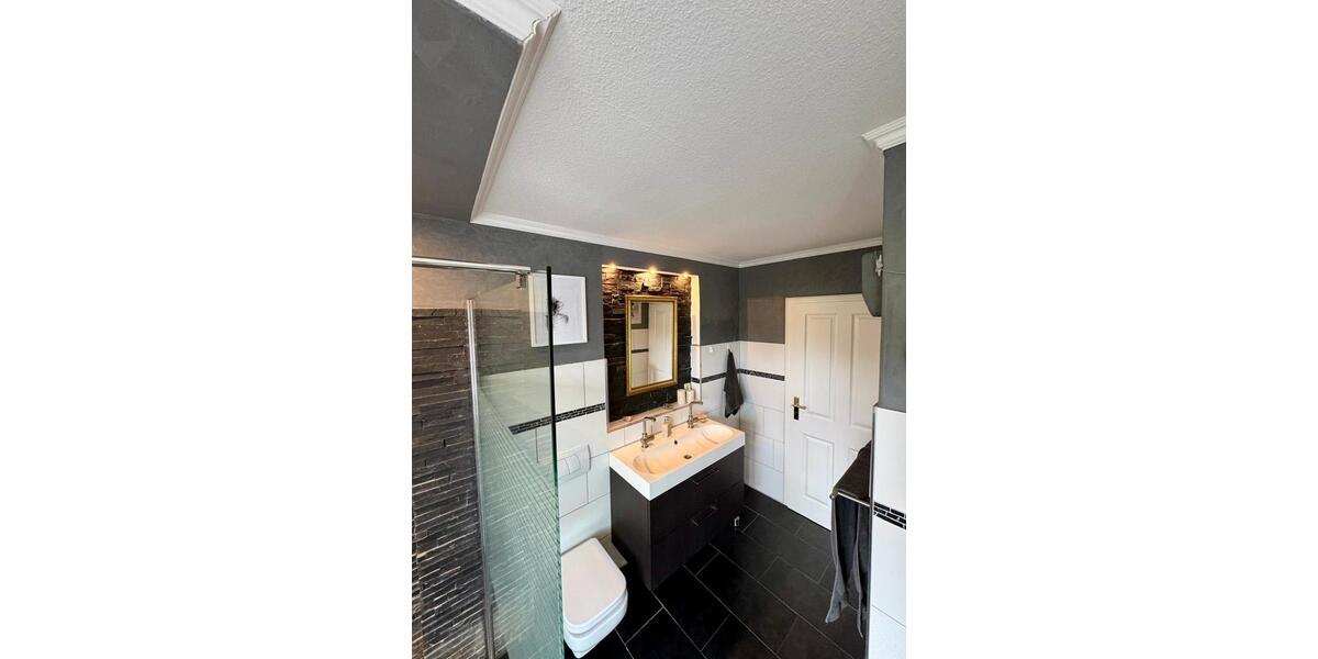 Bungalow Husum - 8 Zimmer, 208 m&sup2;, 499.000&euro; | Angebot:24314061