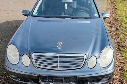 Mercedes-Benz E 280 267.859 km 1.000 &euro; Hennstedt 25779