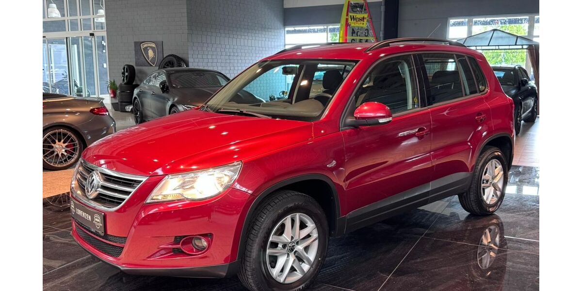 VW Tiguan 242.438 km 4.995 &euro; Husum 25813