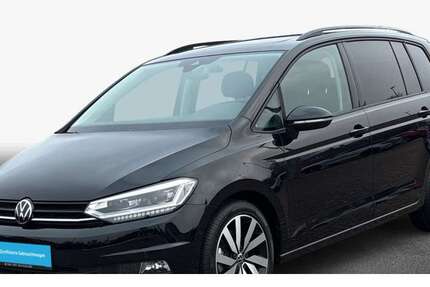 VW Touran 2.500 km 39.980 &euro; Breklum 25821