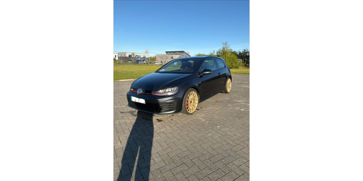 VW Golf 93.000 km 18.800 &euro; Husum 25813