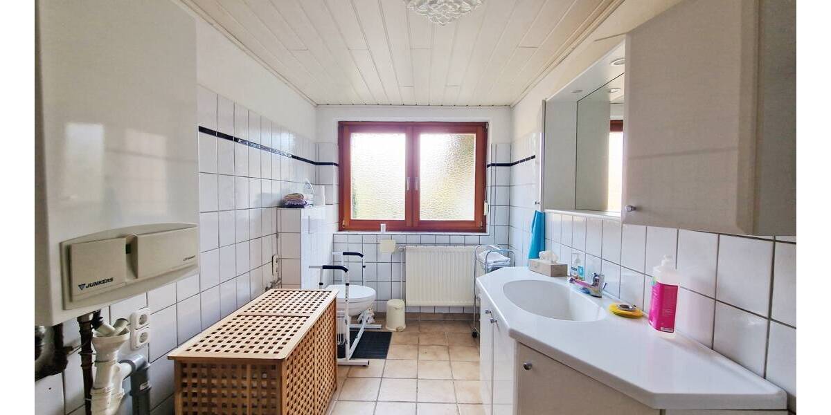 Einfamilienhaus Krempel - 7 Zimmer, 280 m&sup2;, 279.000&euro; | Angebot:25697279